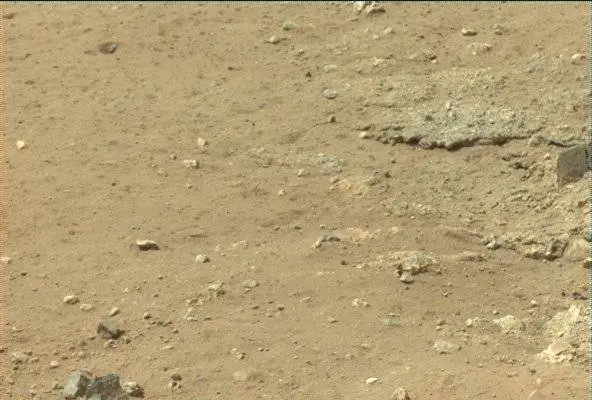 Sol 13: Mast Camera (Mastcam)