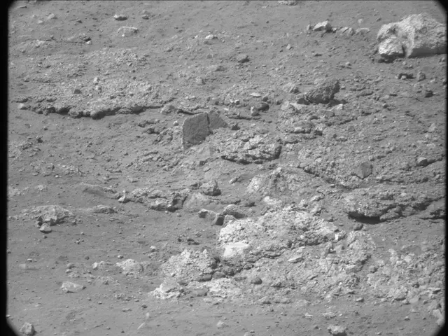 Sol 13: Mast Camera (Mastcam)