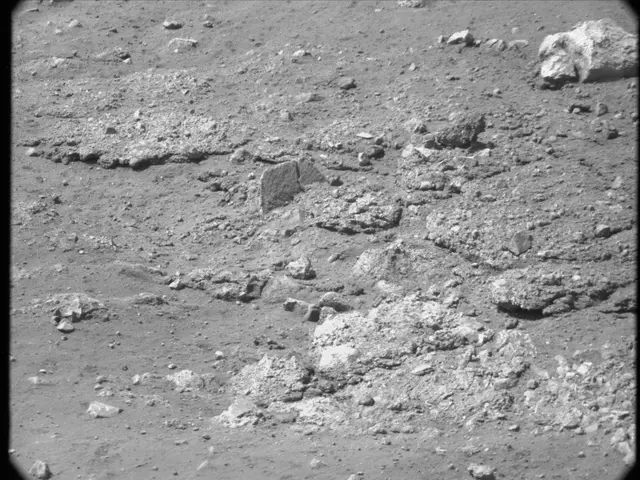 Sol 13: Mast Camera (Mastcam)