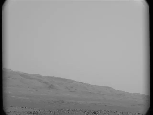 Sol 17: Mast Camera (Mastcam)