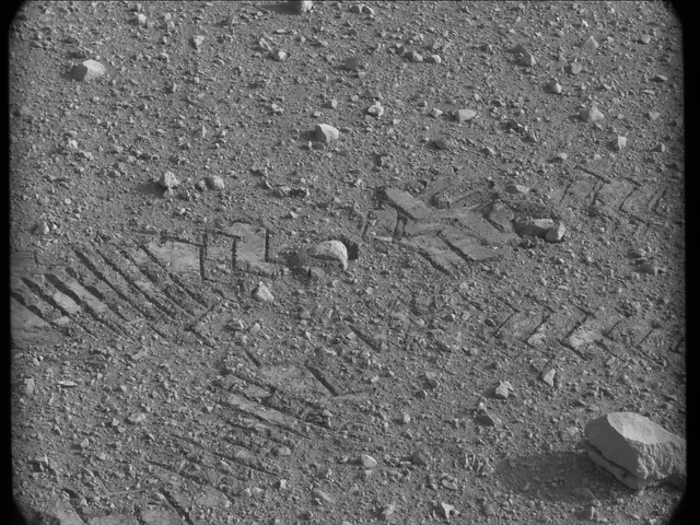 Sol 17: Mast Camera (Mastcam)