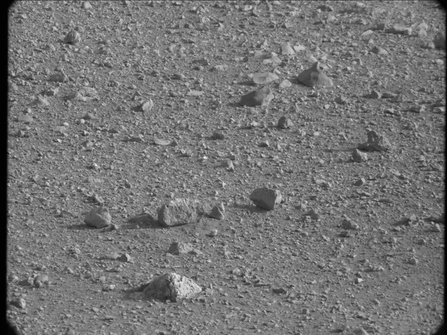 Sol 17: Mast Camera (Mastcam)