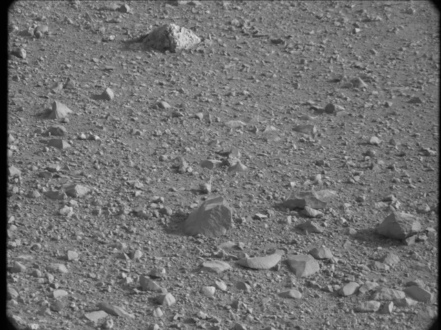 Sol 17: Mast Camera (Mastcam)