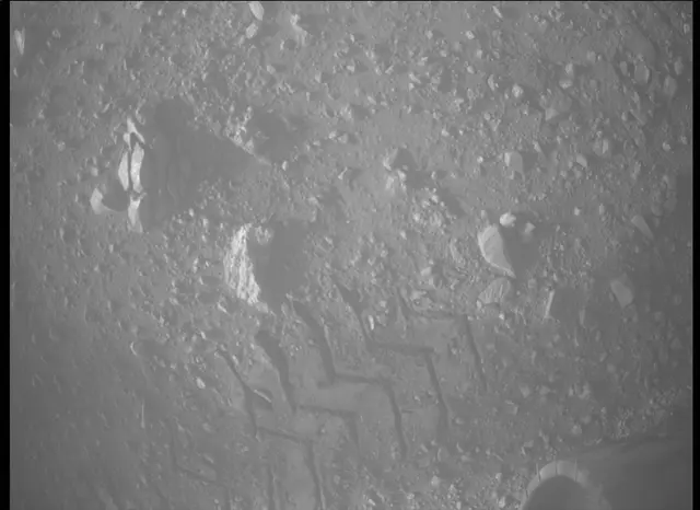 Sol 21: Mars Descent Imager (MARDI)