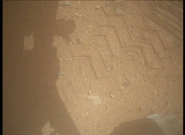 Sol 23: Mars Descent Imager (MARDI)