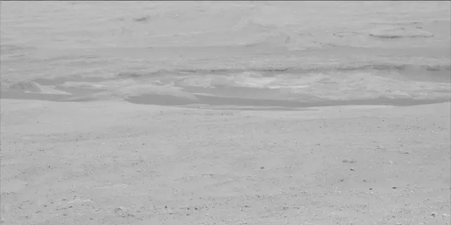 Sol 25: Mast Camera (Mastcam)