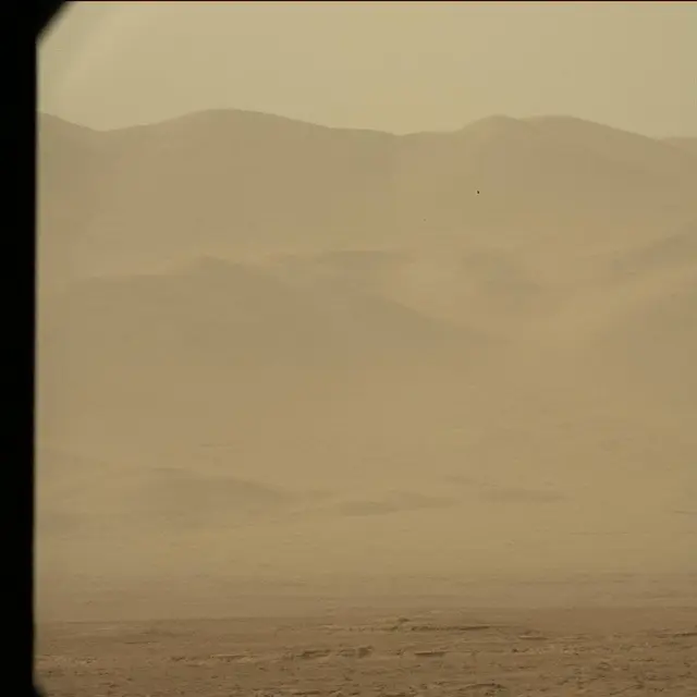 Sol 25: Mast Camera (Mastcam)