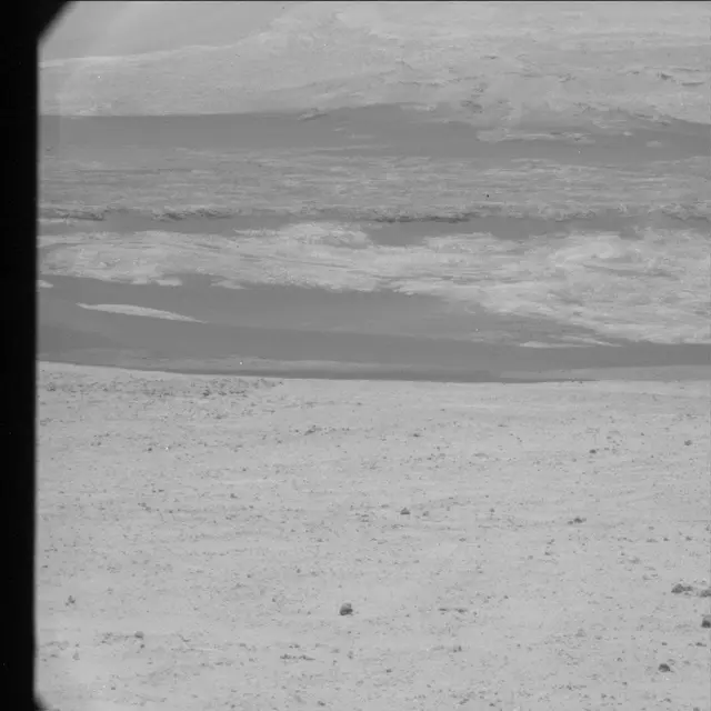 Sol 25: Mast Camera (Mastcam)