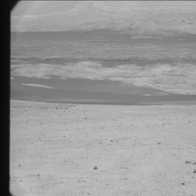 Sol 25: Mast Camera (Mastcam)