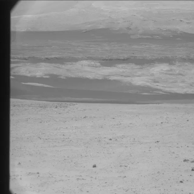 Sol 25: Mast Camera (Mastcam)