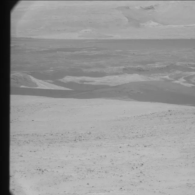 Sol 25: Mast Camera (Mastcam)