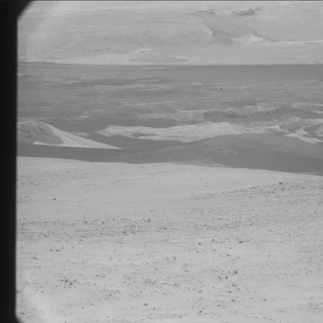 Sol 25: Mast Camera (Mastcam)
