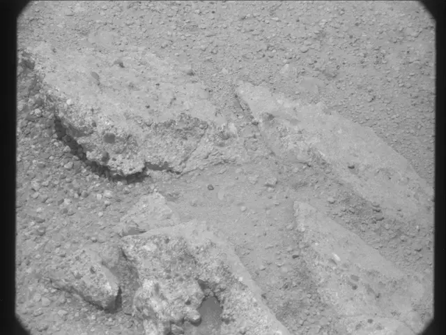 Sol 27: Mast Camera (Mastcam)