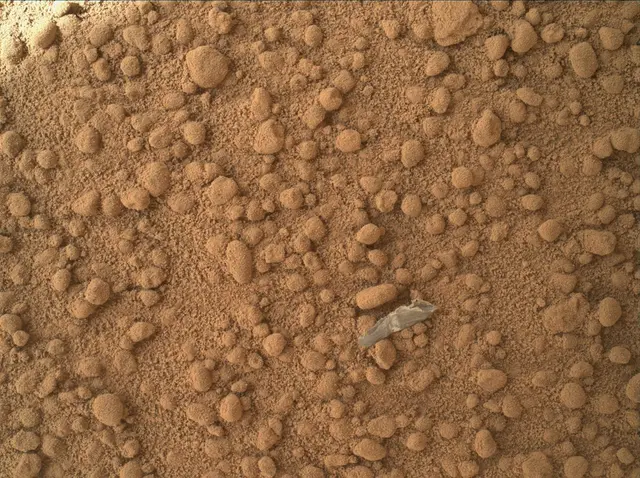 Sol 65: Mars Hand Lens Imager (MAHLI)