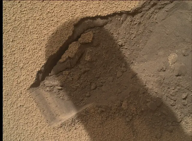 Sol 66: Mars Hand Lens Imager (MAHLI)