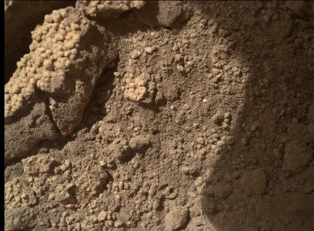 Sol 66: Mars Hand Lens Imager (MAHLI)