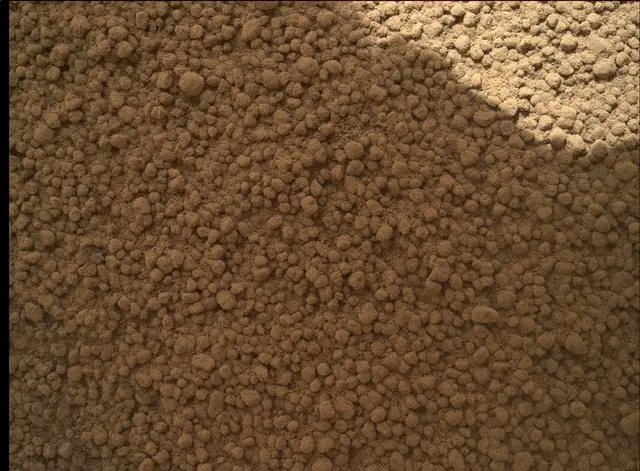 Sol 66: Mars Hand Lens Imager (MAHLI)