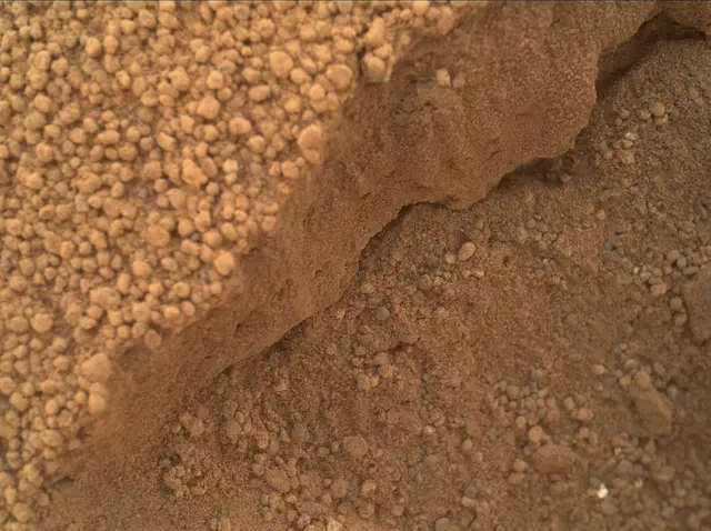 Sol 67: Mars Hand Lens Imager (MAHLI)