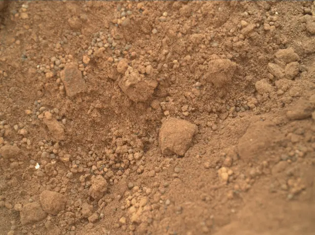 Sol 67: Mars Hand Lens Imager (MAHLI)