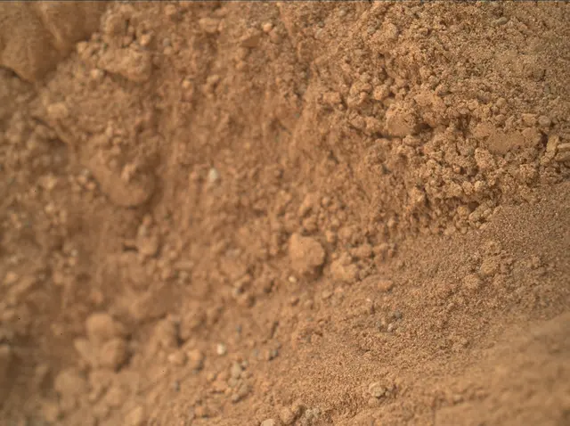 Sol 67: Mars Hand Lens Imager (MAHLI)