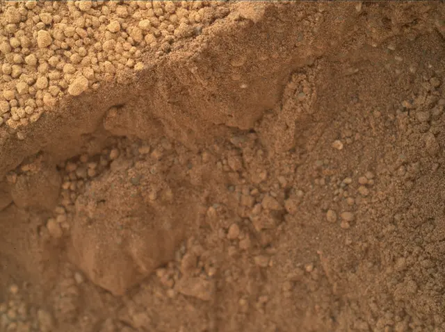 Sol 67: Mars Hand Lens Imager (MAHLI)