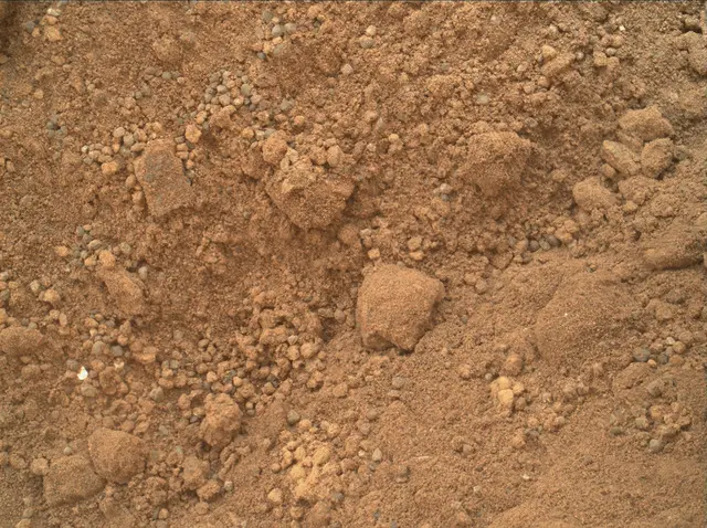 Sol 67: Mars Hand Lens Imager (MAHLI)