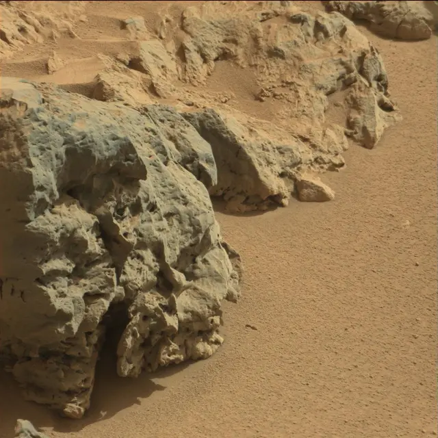 Sol 78: Mast Camera (Mastcam)
