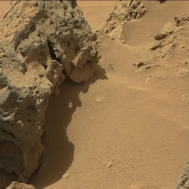 Sol 79: Mast Camera (Mastcam)