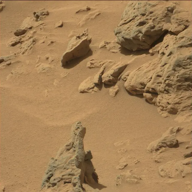 Sol 79: Mast Camera (Mastcam)