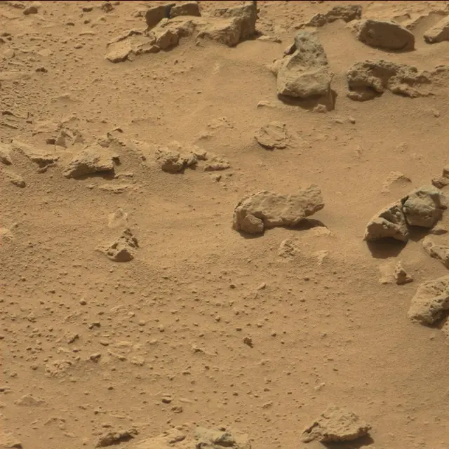 Sol 82: Mast Camera (Mastcam)