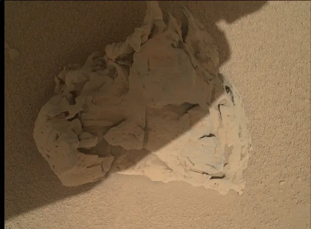 Sol 82: Mars Hand Lens Imager (MAHLI)