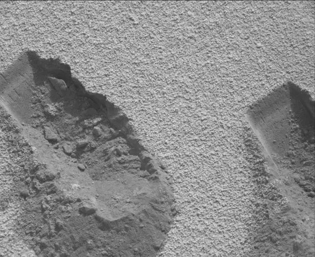 Sol 84: Mast Camera (Mastcam)