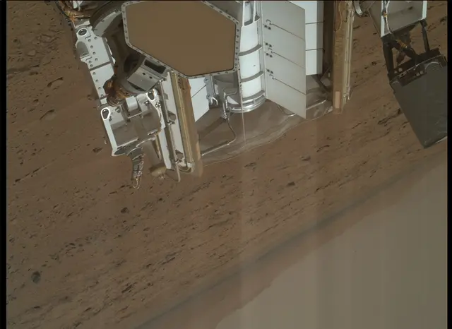 Sol 84: Mars Hand Lens Imager (MAHLI)