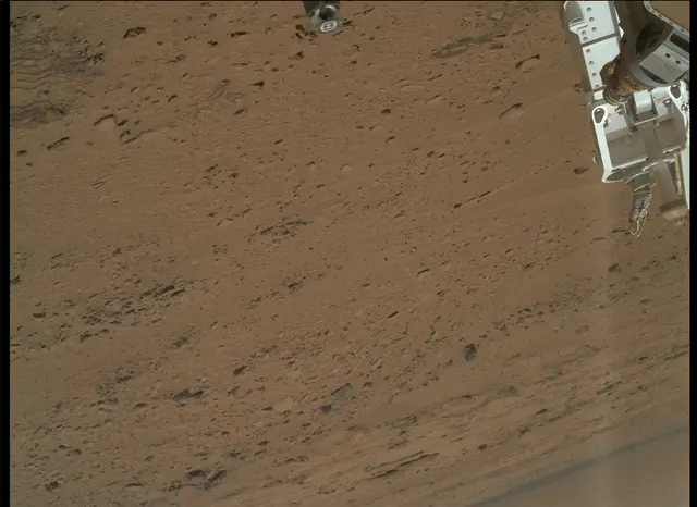 Sol 84: Mars Hand Lens Imager (MAHLI)