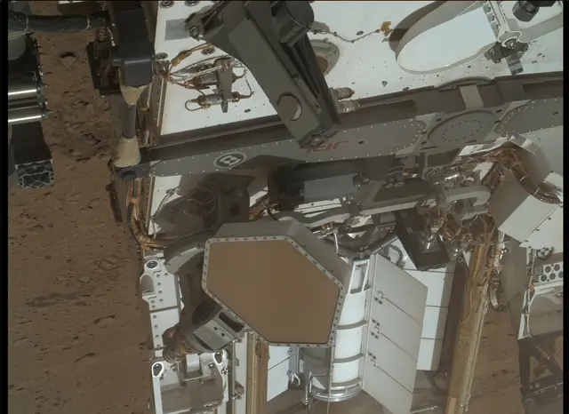 Sol 84: Mars Hand Lens Imager (MAHLI)