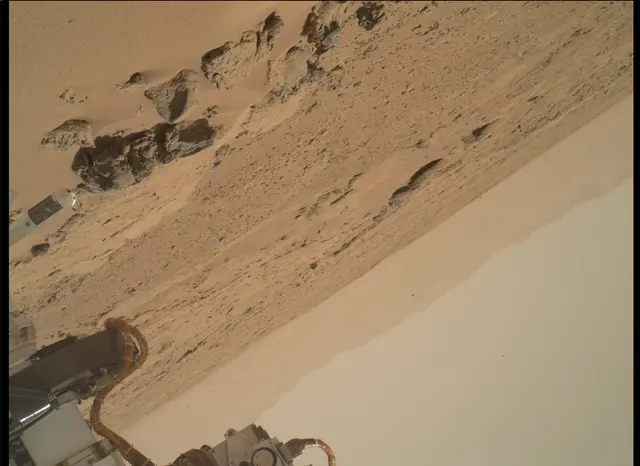 Sol 85: Mars Hand Lens Imager (MAHLI)