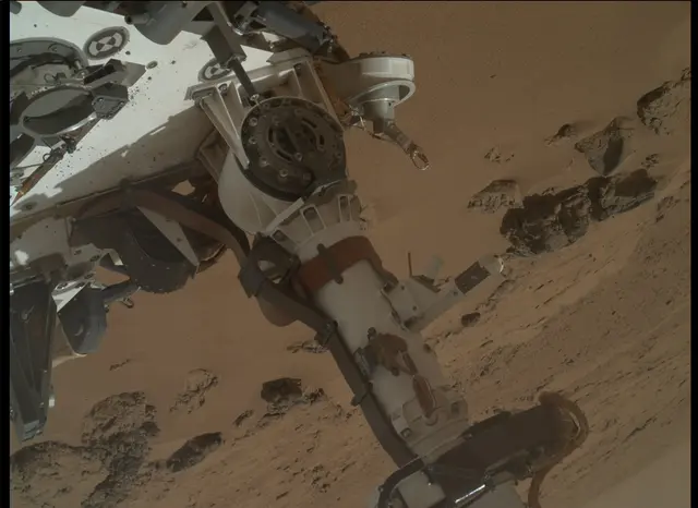 Sol 85: Mars Hand Lens Imager (MAHLI)