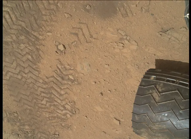 Sol 85: Mars Hand Lens Imager (MAHLI)