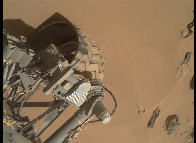 Sol 85: Mars Hand Lens Imager (MAHLI)