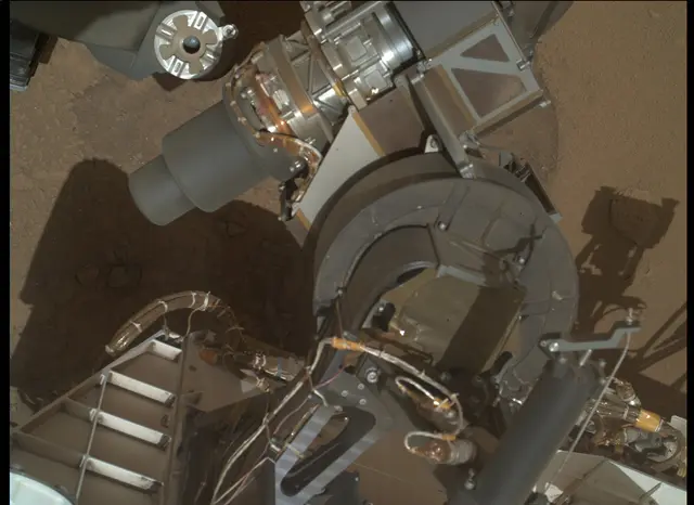 Sol 85: Mars Hand Lens Imager (MAHLI)