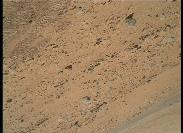 Sol 85: Mars Hand Lens Imager (MAHLI)