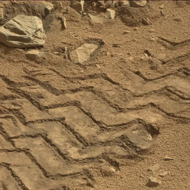 Sol 89: Mast Camera (Mastcam)