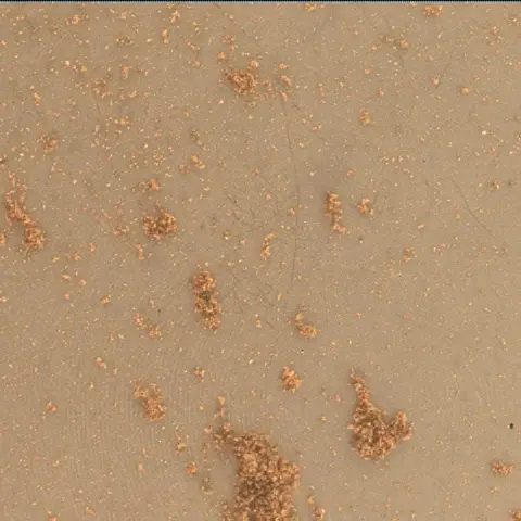 Sol 93: Mars Hand Lens Imager (MAHLI)