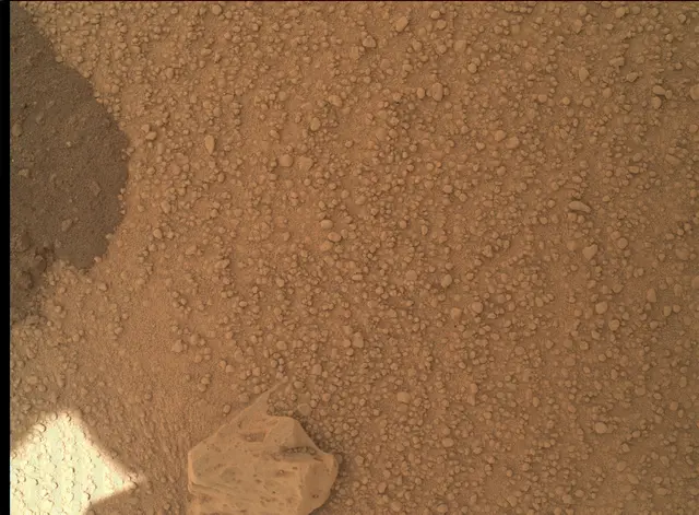 Sol 93: Mars Hand Lens Imager (MAHLI)