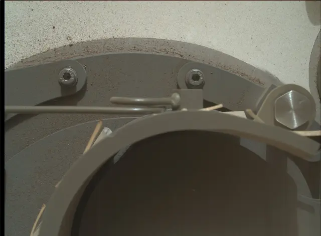 Sol 98: Mars Hand Lens Imager (MAHLI)