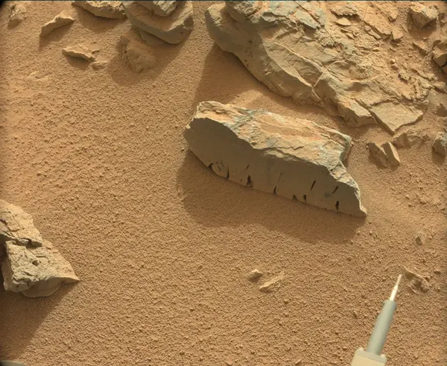 Sol 100: Mast Camera (Mastcam)