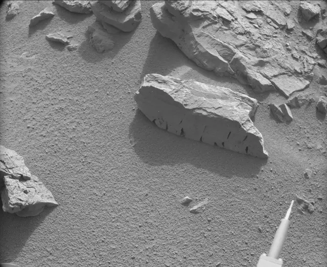 Sol 100: Mast Camera (Mastcam)