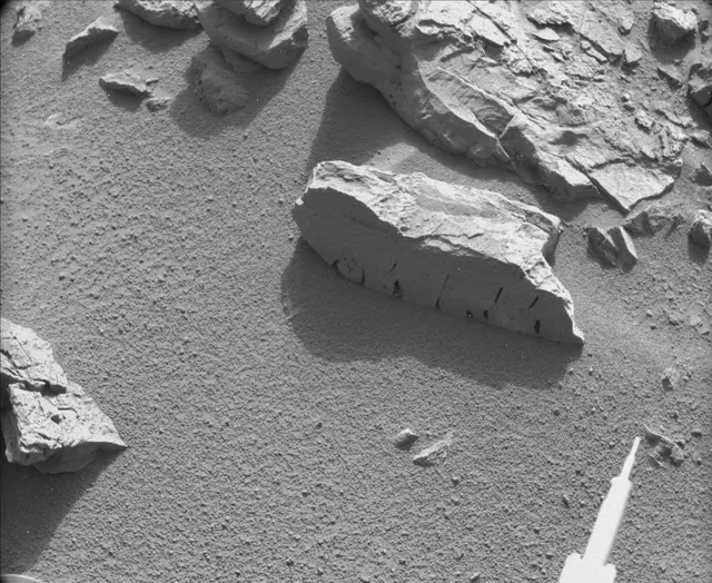 Sol 100: Mast Camera (Mastcam)
