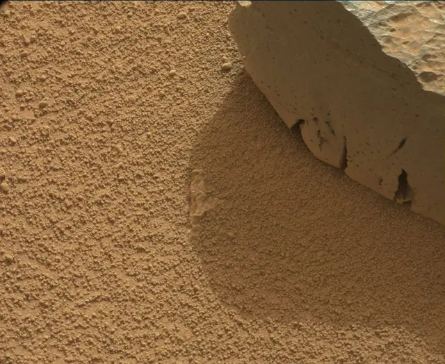 Sol 100: Mast Camera (Mastcam)