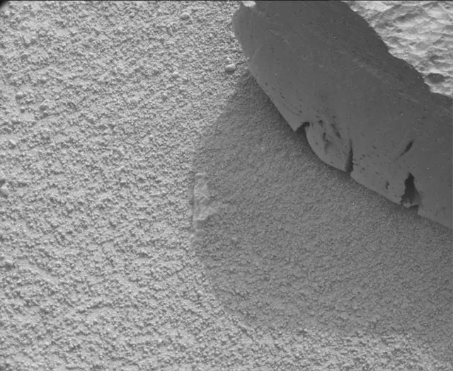 Sol 100: Mast Camera (Mastcam)
